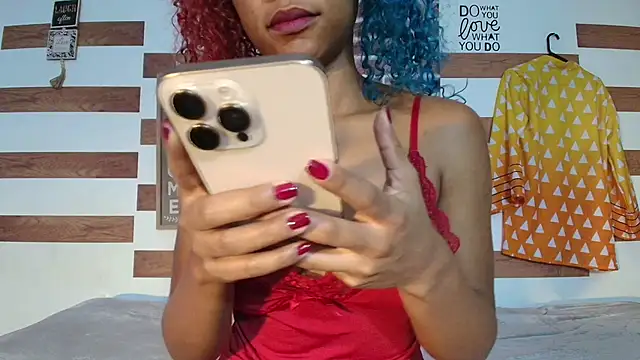 sofia fer online show from 11/28/25, 11:05