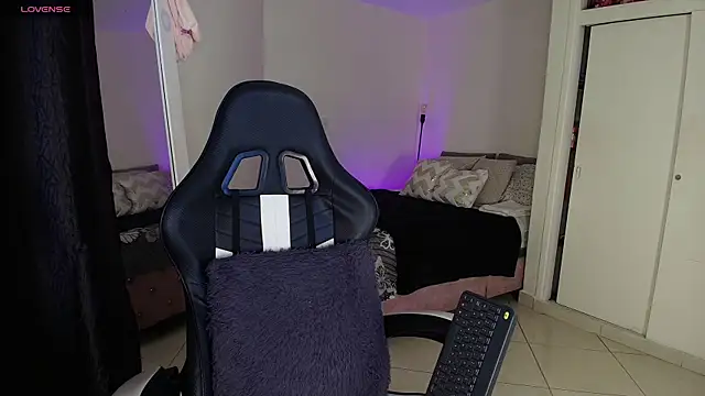 April Scarlett online show from 05/22/26, 12:19