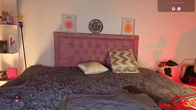 April Scarlett online show from 11/08/25, 10:02