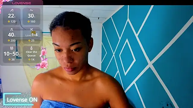 Snapshot of sasha_fox00 chatting on 09/20/25, 04:06 sasha fox00 online show from 09/20/25, 04:06