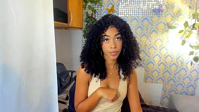 Snapshot of sasha_fox00 chatting on 02/27/25, 01:30 sasha fox00 online show from 02/27/25, 01:30