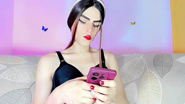 TatiGil online show from 04/15/26, 07:58