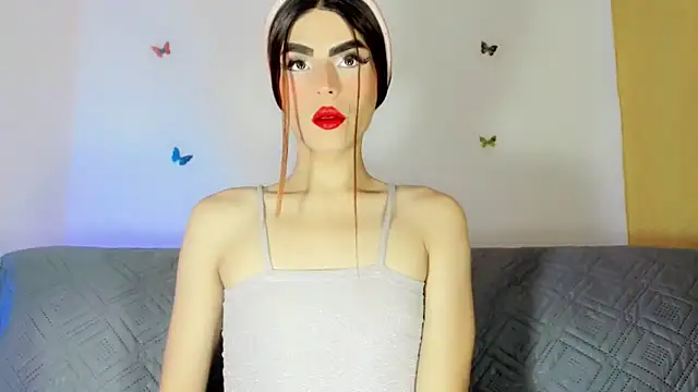 Snapshot of TatiGil chatting on 05/04/26, 08:33 TatiGil online show from 05/04/26, 08:33