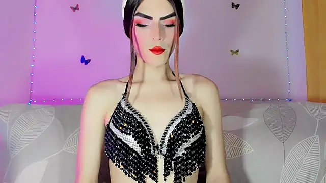 Snapshot of TatiGil chatting on 07/04/26, 08:57 TatiGil online show from 07/04/26, 08:57