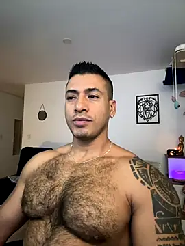 aaroncolombia online show from 09/16/25, 11:11