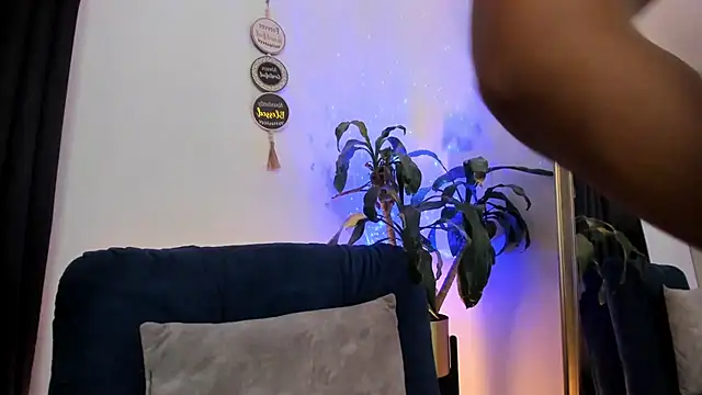aaroncolombia online show from 09/10/25, 11:37