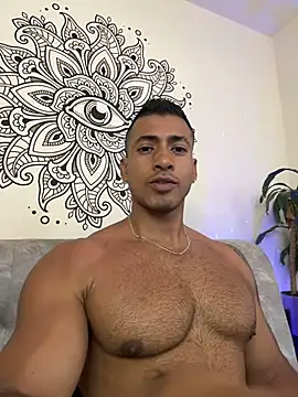 aaroncolombia online show from 11/11/25, 01:17