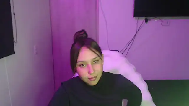 Skarlet Adams28 online show from 10/20/25, 11:16