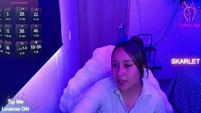 Skarlet Adams28 online show from 10/02/25, 07:39