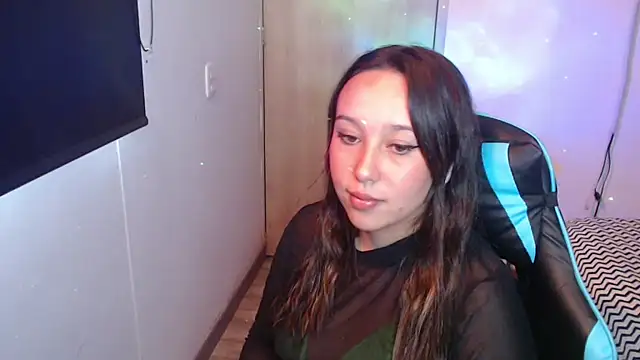 Skarlet Adams28 online show from 03/17/26, 08:45