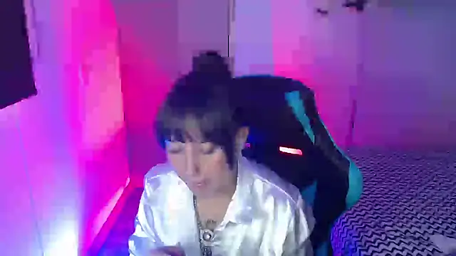 Skarlet Adams28 online show from 04/15/26, 09:59