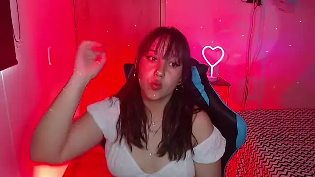 Skarlet Adams28 online show from 03/26/26, 08:40