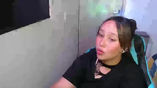 Skarlet Adams28 online show from 03/19/26, 09:04