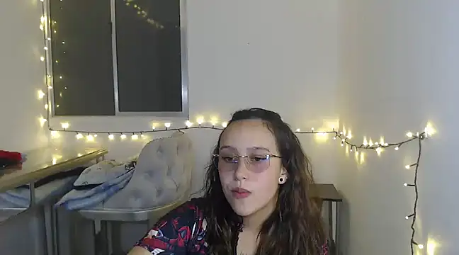 Skarlet Adams28 online show from 02/03/25, 02:58