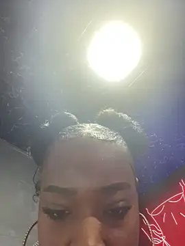 Thyana LS online show from 11/04/25, 01:15