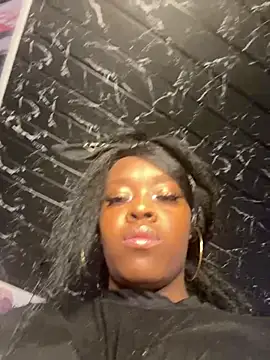 Snapshot of Thyana_LS chatting on 03/22/25, 01:19 Thyana LS online show from 03/22/25, 01:19