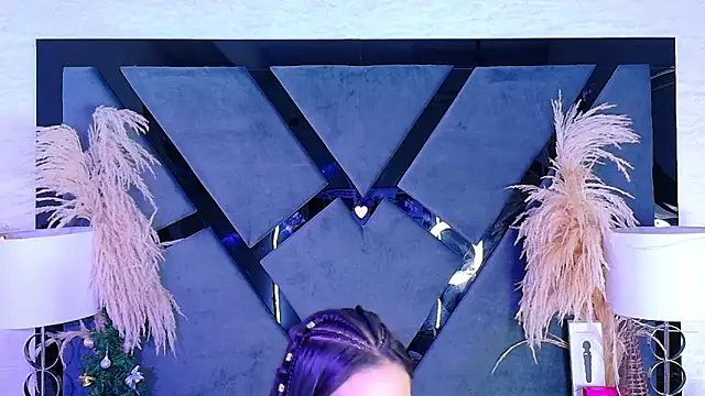 KylieWhite online show from 12/15/25, 12:33