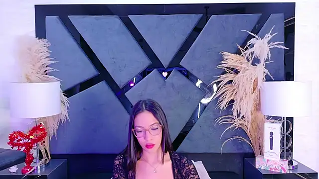 Snapshot of KylieWhite chatting on 09/30/25, 02:34 KylieWhite online show from 09/30/25, 02:34