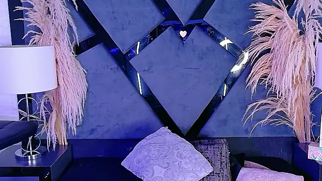 KylieWhite online show from 10/30/25, 08:50