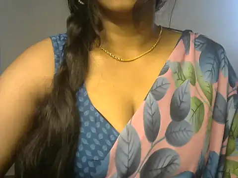 Snapshot of telugu99ramya chatting on 10/31/25, 04:20 telugu99ramya online show from 10/31/25, 04:20