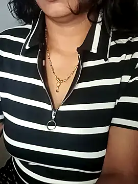 Snapshot of telugu99ramya chatting on 01/28/25, 05:54 telugu99ramya online show from 01/28/25, 05:54