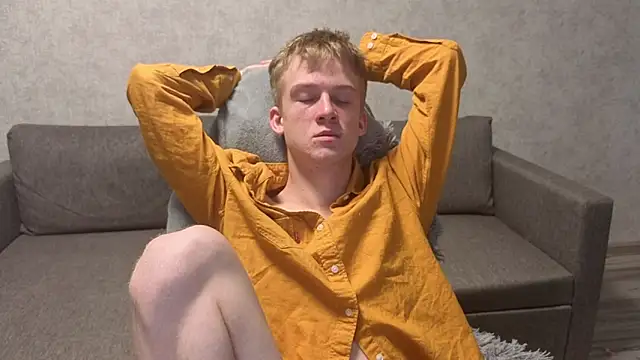 Snapshot of sweetserenity5 chatting on 12/17/25, 09:47 sweetserenity5 online show from 12/17/25, 09:47