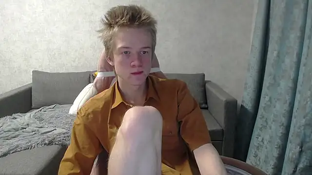 Snapshot of sweetserenity5 chatting on 02/20/25, 10:48 sweetserenity5 online show from 02/20/25, 10:48