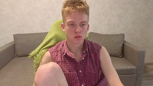 Snapshot of sweetserenity5 chatting on 12/02/25, 08:38 sweetserenity5 online show from 12/02/25, 08:38