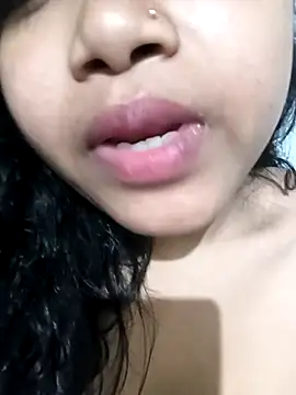 Snapshot of hotbaby_5 chatting on 01/13/26, 07:34 hotbaby 5 online show from 01/13/26, 07:34