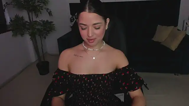 Snapshot of CharleneWoods chatting on 03/18/25, 11:11 CharleneWoods online show from 03/18/25, 11:11