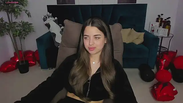 Snapshot of CharleneWoods chatting on 03/02/25, 11:52 CharleneWoods online show from 03/02/25, 11:52