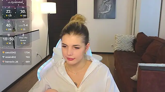 Snapshot of adrianawow1 chatting on 03/19/25, 03:30 adrianawow1 online show from 03/19/25, 03:30