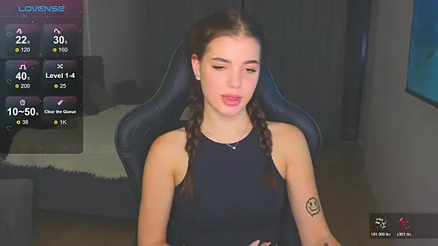 adrianawow1 online show from 11/03/25, 02:28