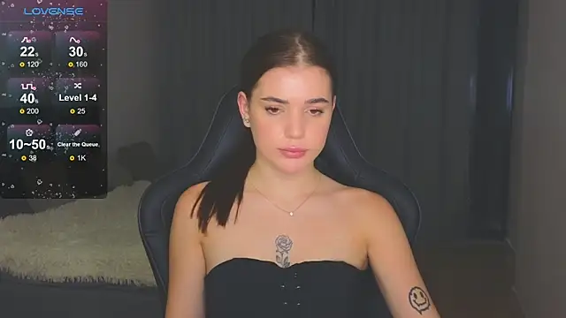 adrianawow1 online show from 10/30/25, 01:15