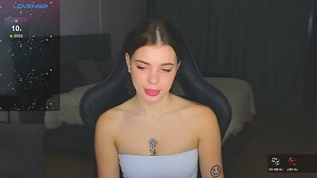 adrianawow1 online show from 11/23/25, 01:59