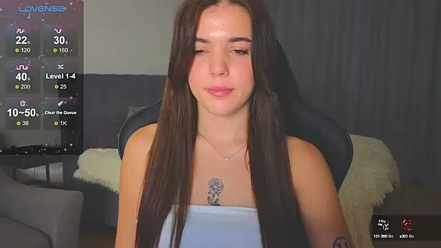 Snapshot of adrianawow1 chatting on 10/04/25, 12:12 adrianawow1 online show from 10/04/25, 12:12