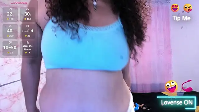 Snapshot of Brunette_sasha chatting on 09/28/25, 03:19 Brunette sasha online show from 09/28/25, 03:19