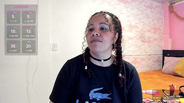 Snapshot of Brunette_sasha chatting on 03/22/25, 12:39 Brunette sasha online show from 03/22/25, 12:39