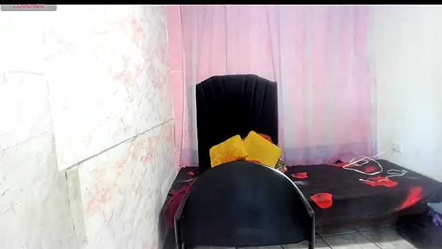 Snapshot of Brunette_sasha chatting on 06/21/26, 12:33 Brunette sasha online show from 06/21/26, 12:33