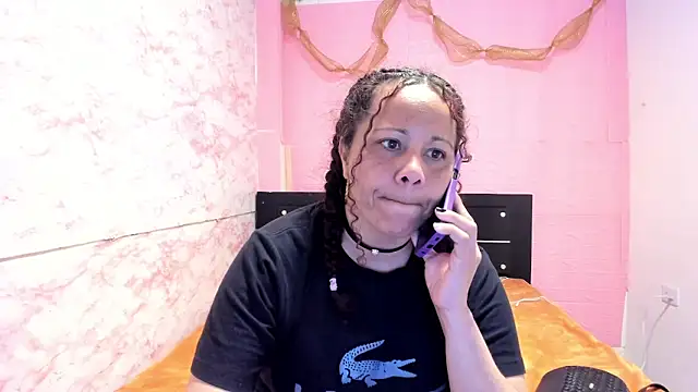 Snapshot of Brunette_sasha chatting on 03/21/25, 09:34 Brunette sasha online show from 03/21/25, 09:34