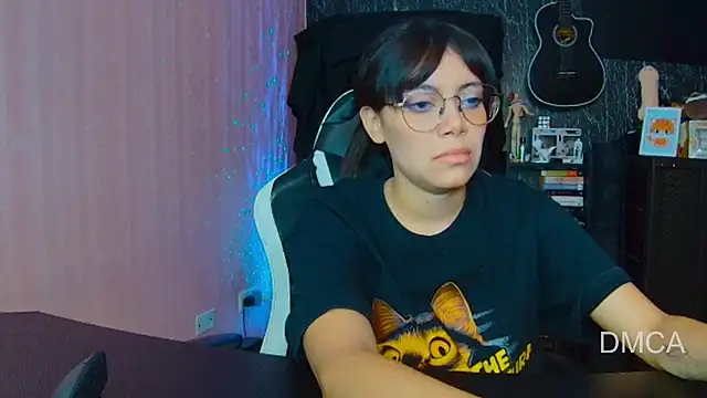 Snapshot of Drea_Foox chatting on 10/09/25, 02:56 Drea Foox online show from 10/09/25, 02:56