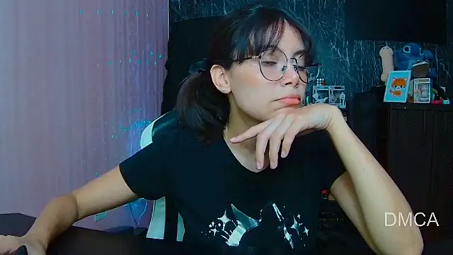 Snapshot of Drea_Foox chatting on 10/16/25, 02:20 Drea Foox online show from 10/16/25, 02:20