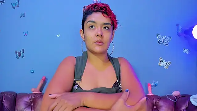 Kaira mosse online show from 04/12/26, 11:57