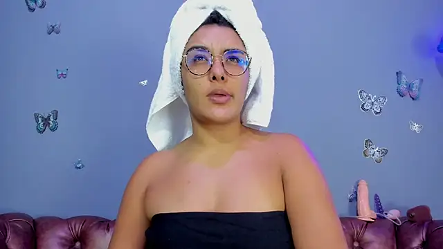 Snapshot of Kaira_mosse chatting on 11/29/25, 11:32 Kaira mosse online show from 11/29/25, 11:32