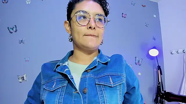 Snapshot of Kaira_mosse chatting on 11/04/25, 11:14 Kaira mosse online show from 11/04/25, 11:14