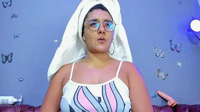 Snapshot of Kaira_mosse chatting on 12/04/25, 11:53 Kaira mosse online show from 12/04/25, 11:53