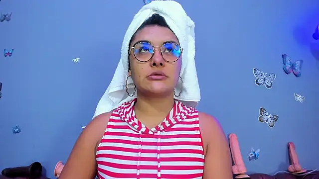 Snapshot of Kaira_mosse chatting on 12/18/25, 11:58 Kaira mosse online show from 12/18/25, 11:58