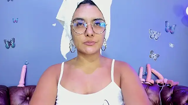 Snapshot of Kaira_mosse chatting on 11/02/25, 09:47 Kaira mosse online show from 11/02/25, 09:47