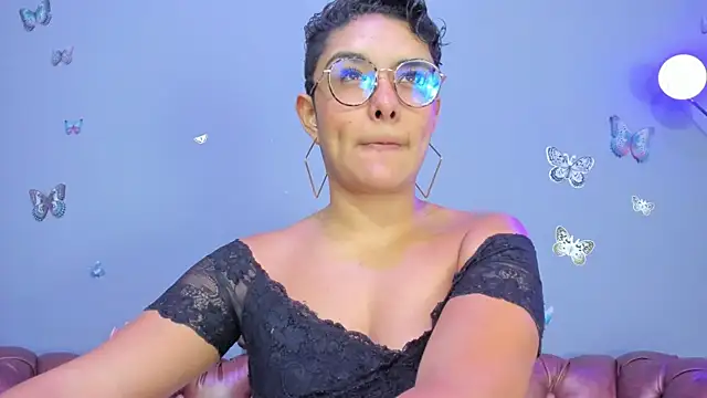 Snapshot of Kaira_mosse chatting on 01/10/26, 12:00 Kaira mosse online show from 01/10/26, 12:00