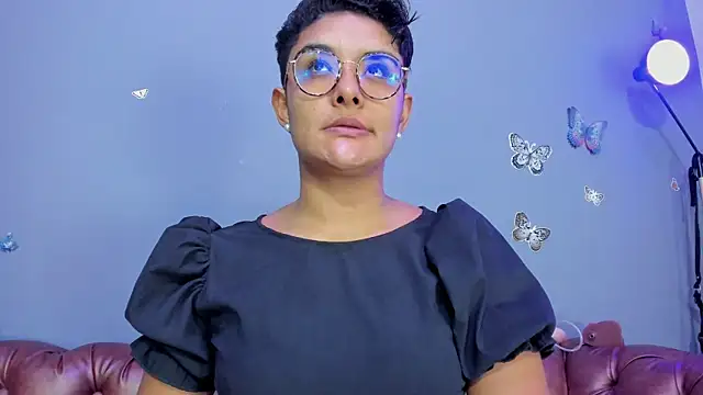 Snapshot of Kaira_mosse chatting on 11/30/25, 11:44 Kaira mosse online show from 11/30/25, 11:44